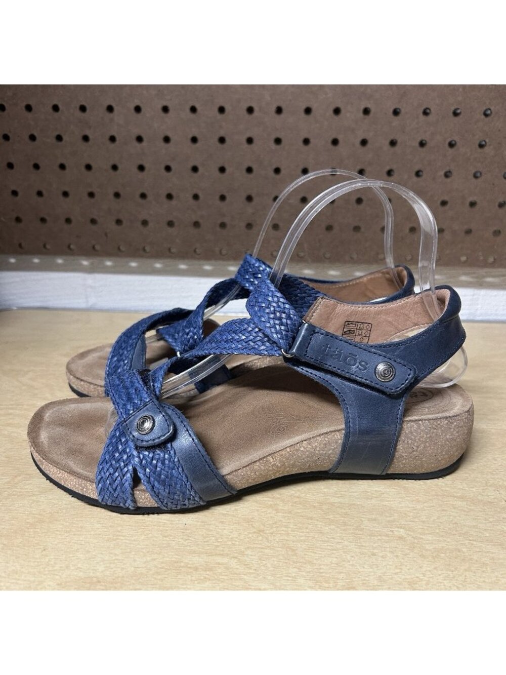 Taos Trulie Sandals Womens 8-8.5 Navy Blue Braided Leather Comfort Bohemian